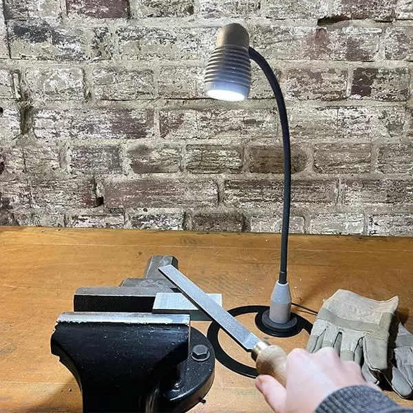 LED pracovní svítidlo Flexi 90 stupňů 450 lumenů, stmívat. Bauer + Böcker