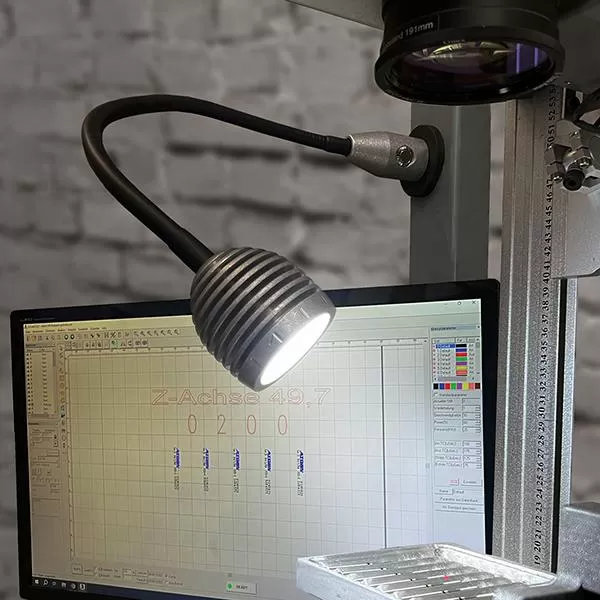 Lampa ke stroji Flexi LED 700lm Bauer + Böcker