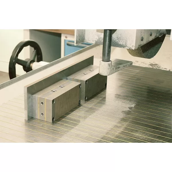 Magnetický upínací blok (pár) 180x50x52mm FLAIG