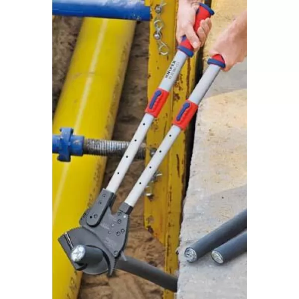 Nůžky na kabely s teleskopickými rukojeťmi- ráčnové 95 32 060 Knipex